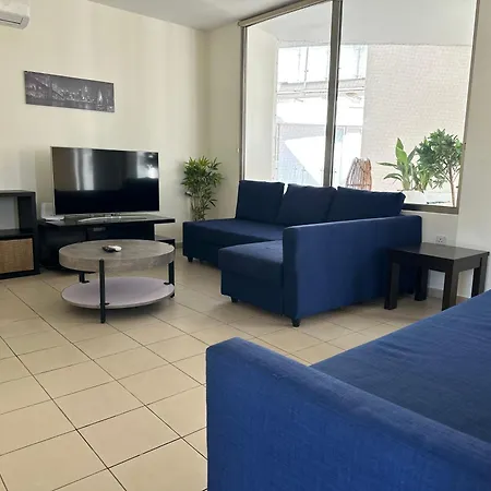 Modern Center With Pool Apartament