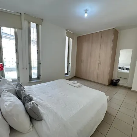 Charming Centre W Pool - Flats 303 Ferienhaus