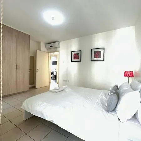 Charming Centre W Pool - Flats 303 Ferienhaus