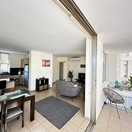 Charming Centre W Pool - Flats 303 Ferienhaus